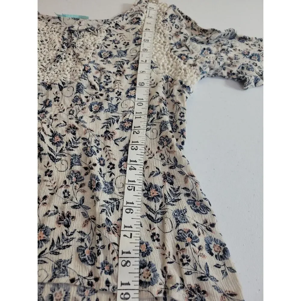 Maurices Blue Floral Print Crochet Crinkle Short Sleeve Boho Top Womens SZ Large